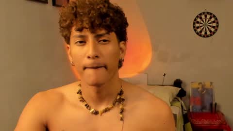 Snapshot of ivano_jones chatting on February 5, 2025, 6:46 am Ivano online show from February 5, 2025, 6:46 am