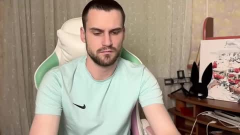 iveran online show from November 9, 2025, 7:01 pm