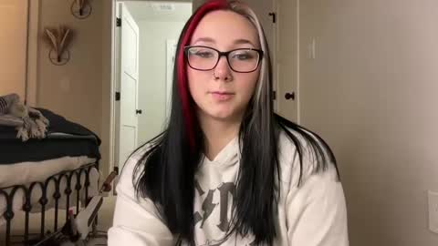 Snapshot of iveyjade33 chatting on October 3, 2025, 5:37 am ivey jade online show from October 3, 2025, 5:37 am