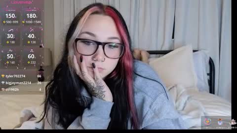 Snapshot of iveyjade33 chatting on October 10, 2025, 4:33 am ivey jade online show from October 10, 2025, 4:33 am