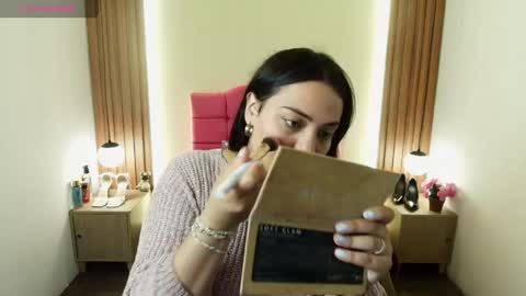 I V O N N E R O S S online show from March 30, 2026, 11:55 am