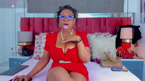 Snapshot of ivonsanchez chatting on February 22, 2026, 4:57 am IVONSANCHEZ online show from February 22, 2026, 4:57 am