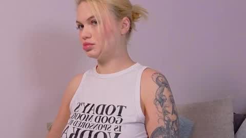 ivory_soule online show from February 22, 2026, 5:33 pm