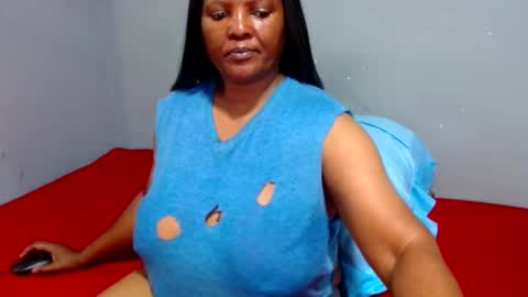 IVORYTITS48 online show from February 5, 2025, 5:20 am