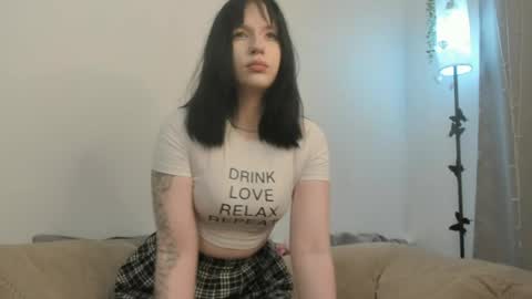 ivorytrace online show from April 6, 2026, 9:49 pm