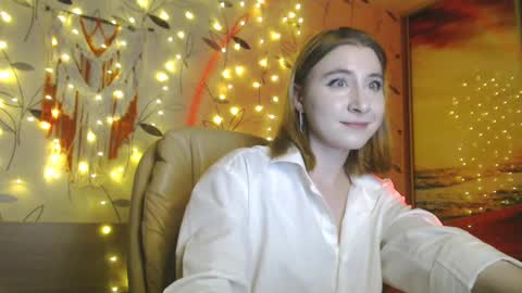 Snapshot of ivy_dean_ chatting on January 31, 2025, 12:39 am Ivy online show from January 31, 2025, 12:39 am