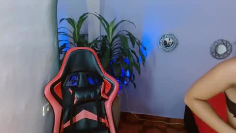 ivy_scorpio online show from October 15, 2025, 6:13 am