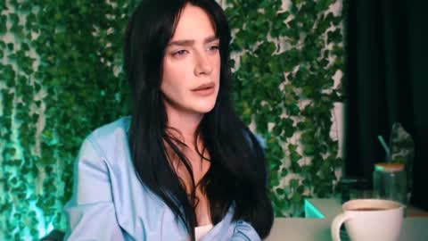 Snapshot of ivyjonson chatting on December 20, 2024, 4:25 pm Miss Ivy online show from December 20, 2024, 4:25 pm