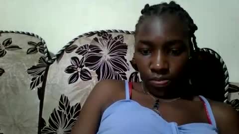 ivyk_ online show from April 18, 2026, 1:48 pm