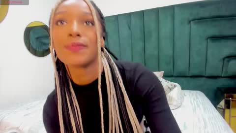 Snapshot of ivylawrence chatting on February 17, 2026, 12:01 pm IVY online show from February 17, 2026, 12:01 pm