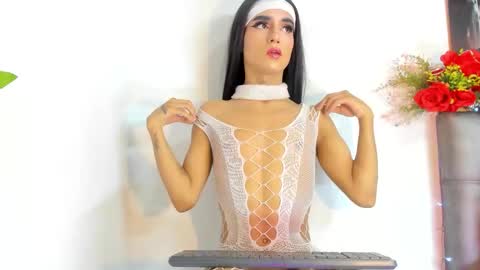 ivymilleer online show from February 20, 2026, 12:49 pm