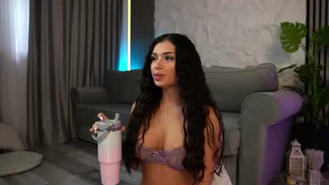 Ivy Belle online show from July 19, 2026, 5:22 am