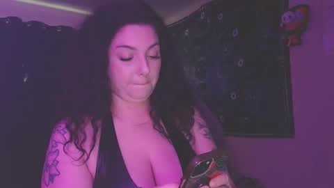 Snapshot of ivyy_sinss chatting on March 28, 2026, 11:59 pm Amiee online show from March 28, 2026, 11:59 pm
