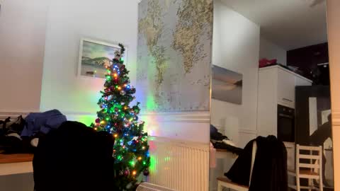 iwannabe online show from December 20, 2024, 1:47 am