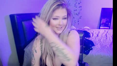 Ashley3 online show from January 17, 2026, 8:52 am