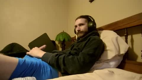 iwhitesmurf online show from November 4, 2025, 6:12 am