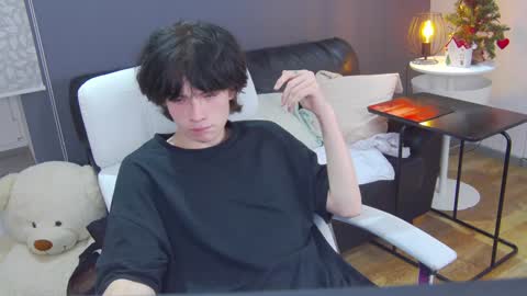 Maxim online show from December 19, 2024, 12:34 am