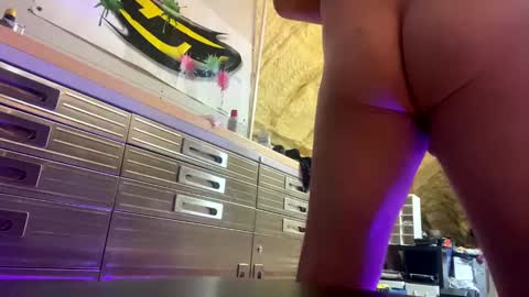 Snapshot of iwinnner chatting on September 28, 2025, 3:45 am That Guy online show from September 28, 2025, 3:45 am