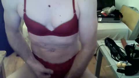 iwy201856 online show from January 9, 2025, 9:06 am