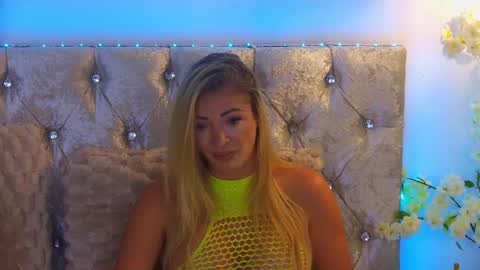 Izabella online show from August 1, 2026, 3:28 am