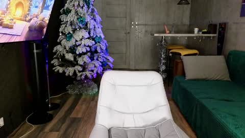 izi online show from December 19, 2024, 9:28 pm