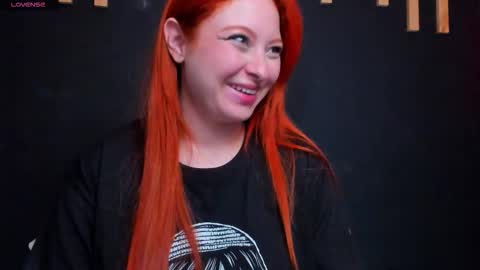 hot izys online show from March 10, 2026, 5:34 am