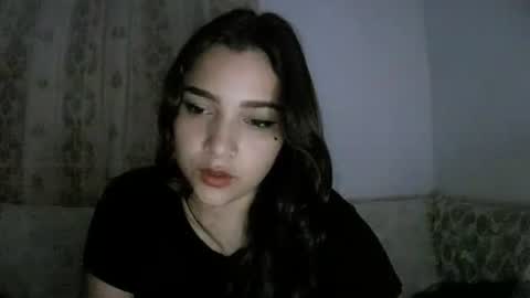 izzy_32 online show from February 14, 2026, 7:16 am