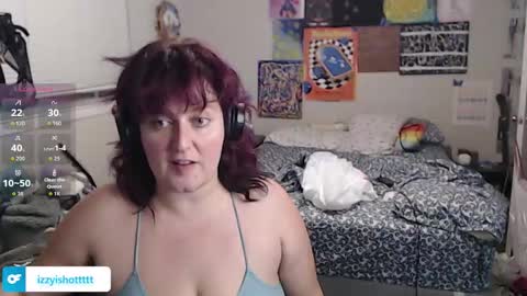 izzyishottttt online show from November 20, 2025, 6:57 am