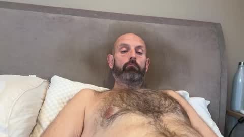 izzysboytoy1 online show from February 24, 2026, 8:01 am