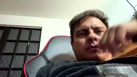 Snapshot of j0shua70 chatting on February 18, 2026, 8:32 am j0shua70 online show from February 18, 2026, 8:32 am