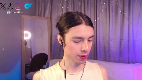 Hey im Jaxxxon check my info     online show from April 7, 2026, 10:48 am