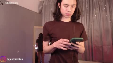 Hey im Jaxxxon check my info     online show from May 1, 2026, 1:26 pm