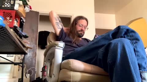 Snapshot of j_boogie_mane chatting on December 1, 2024, 7:36 pm j boogie online show from December 1, 2024, 7:36 pm