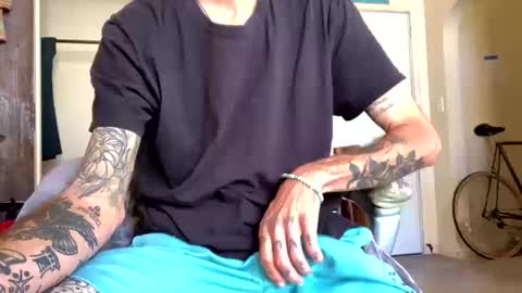 Snapshot of j_boogie_mane chatting on October 12, 2025, 5:01 pm j boogie online show from October 12, 2025, 5:01 pm