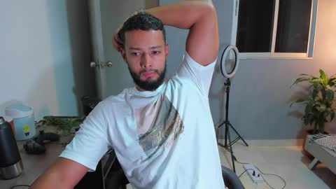 Calix  Independient model Insta and twt Calixsnake online show from April 13, 2026, 11:54 pm