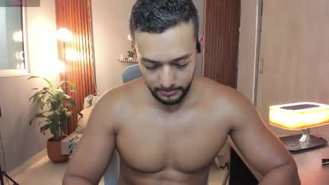 Calix  Independient model Insta and twt Calixsnake online show from June 24, 2026, 12:09 am