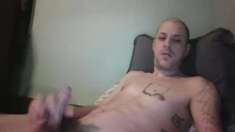 j_lion85 online show from December 3, 2025, 10:02 am