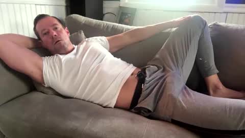 jack_daniels8101 online show from April 9, 2026, 1:38 pm