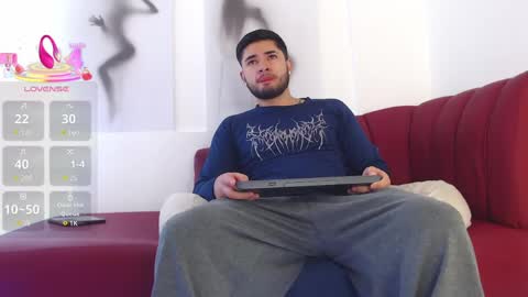    online show from April 16, 2026, 2:18 pm