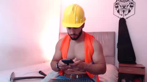 Snapshot of jack_master_muscle chatting on January 16, 2025, 9:51 pm jack and leah online show from January 16, 2025, 9:51 pm