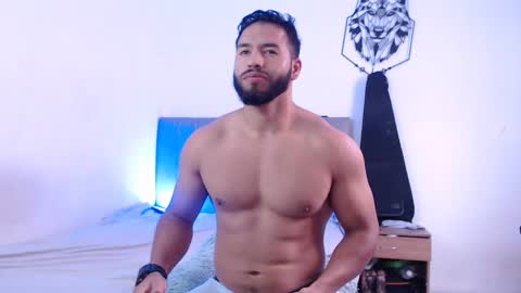 Snapshot of jack_master_muscle chatting on February 22, 2025, 5:46 pm jack and leah online show from February 22, 2025, 5:46 pm