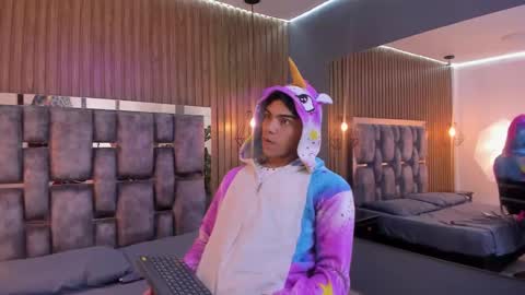 Snapshot of jack_sammy chatting on November 23, 2025, 4:45 am Jack online show from November 23, 2025, 4:45 am