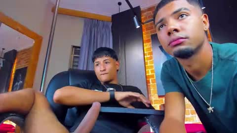 Snapshot of jackandjoes chatting on December 20, 2025, 3:35 am Jack and Joes online show from December 20, 2025, 3:35 am