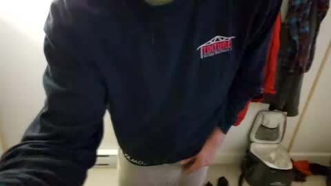 Snapshot of jackboys16 chatting on December 10, 2024, 10:16 pm Dess online show from December 10, 2024, 10:16 pm