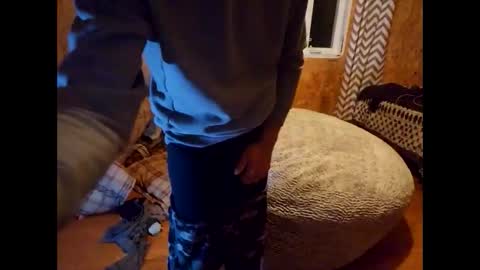 Snapshot of jackboys16 chatting on October 5, 2025, 5:17 am Dess online show from October 5, 2025, 5:17 am