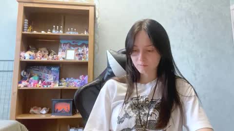 Alice online show from November 16, 2025, 6:08 am