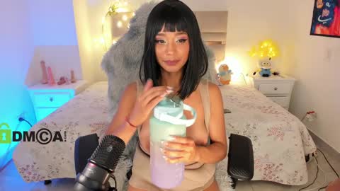 Snapshot of jackelyn_lopezz chatting on January 8, 2025, 11:32 am Jacky online show from January 8, 2025, 11:32 am