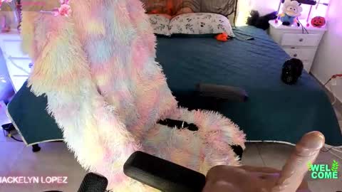 Snapshot of jackelyn_lopezz chatting on October 28, 2025, 11:29 pm Jacky online show from October 28, 2025, 11:29 pm