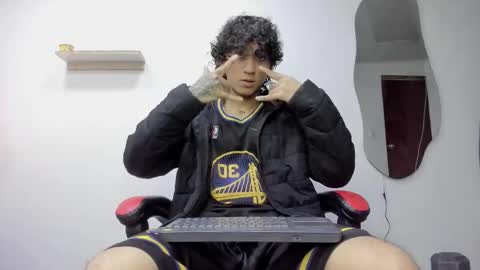 Snapshot of jackestaylor chatting on October 19, 2025, 4:57 am Jackes Taylor online show from October 19, 2025, 4:57 am