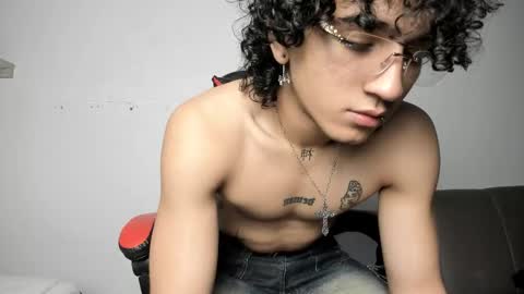 Snapshot of jackestaylor chatting on November 19, 2025, 5:07 am Jackes Taylor online show from November 19, 2025, 5:07 am